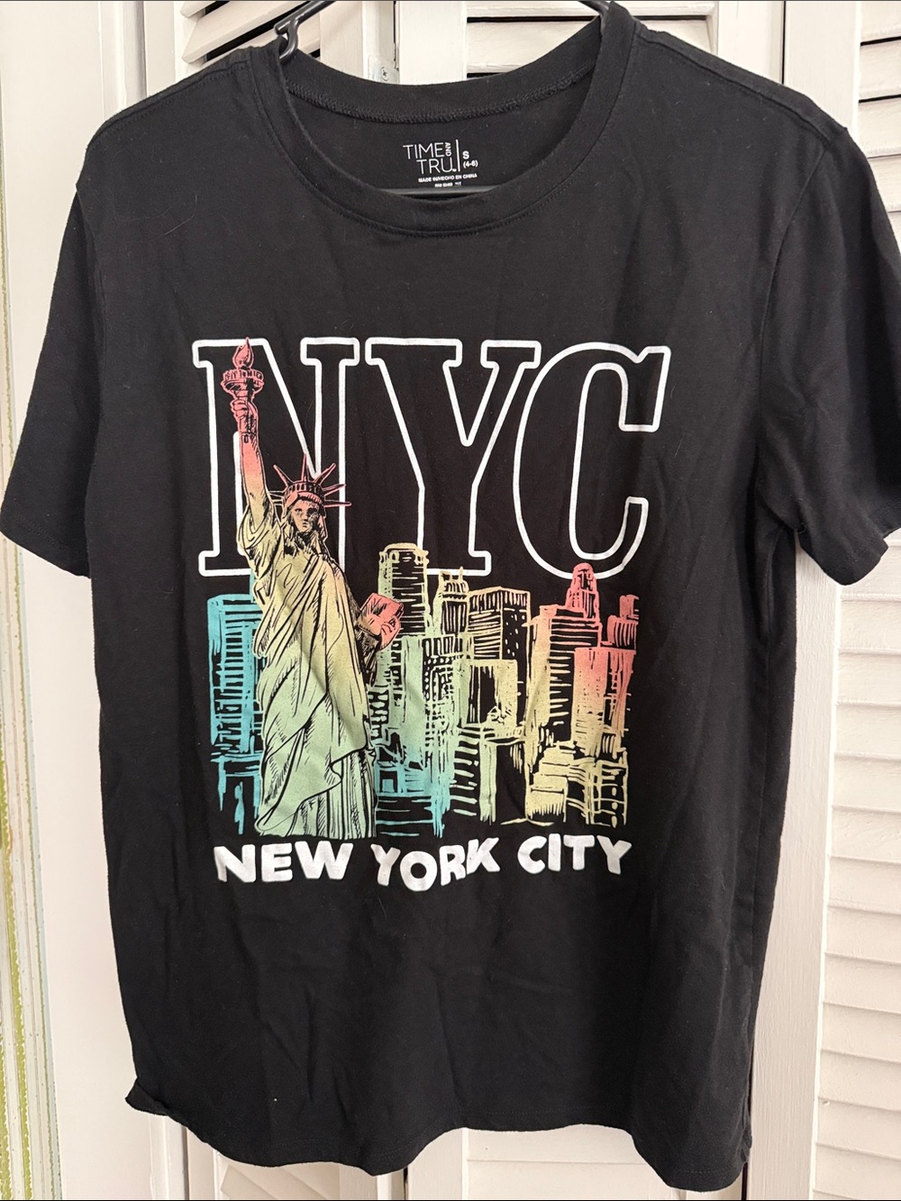 Time and Tru Black NYC Graphic Tee with Multicolor Skyline and Statue of Liberty